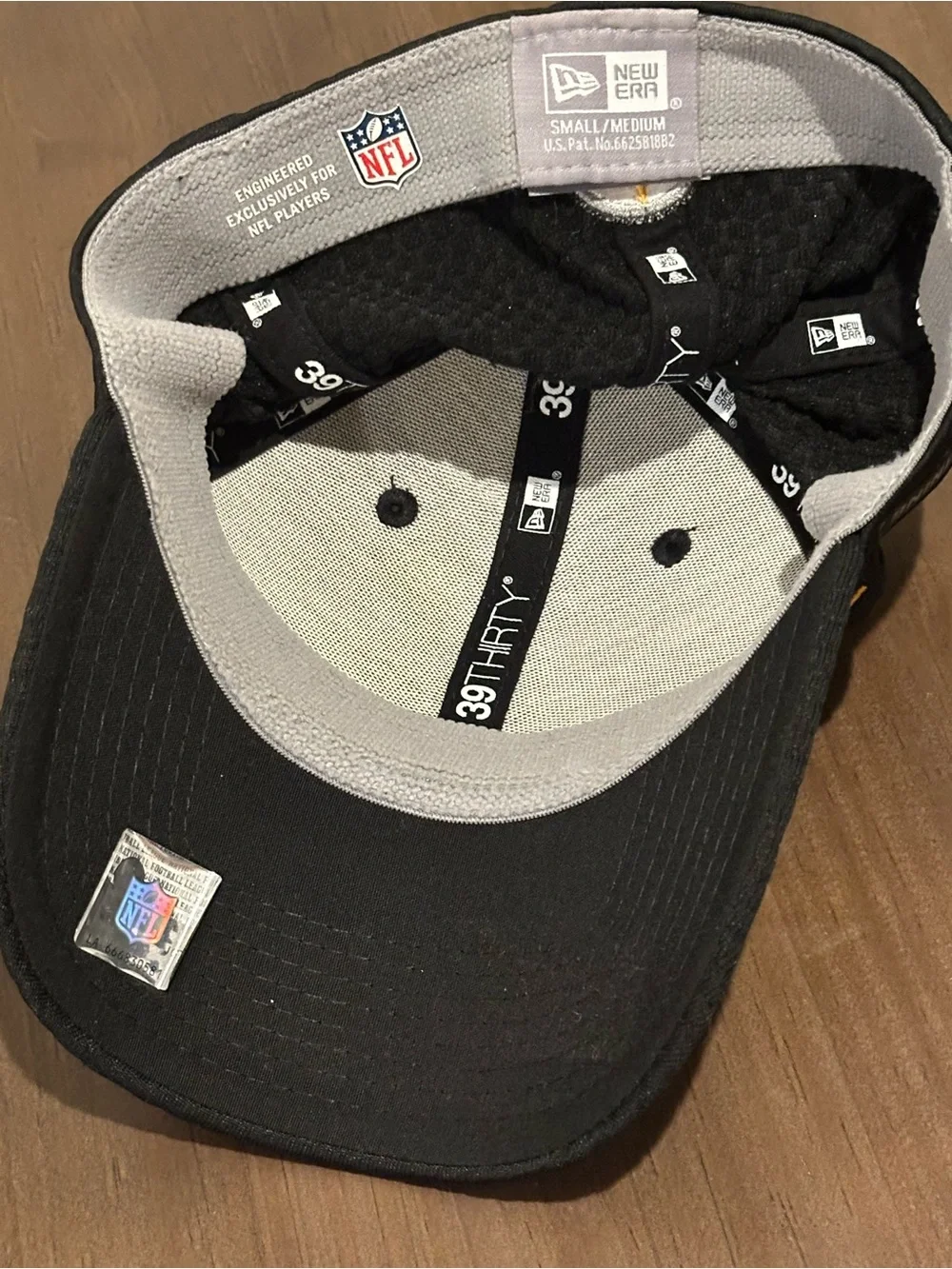 NWT Pittsburgh Steelers Embroidered Logo Hat